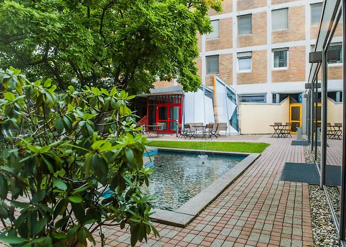 Hotel Hoffmanns Hoefe 3*